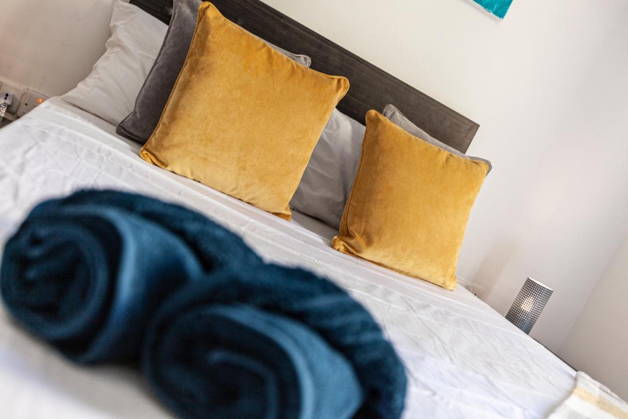 Z4 - Seafront Apartment خليج سانت بول المظهر الخارجي الصورة